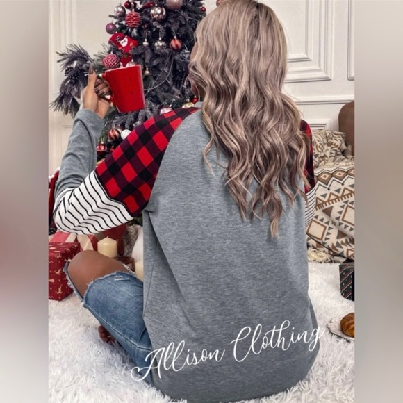 Buffalo Print Hearts Long Sleeve Red Checkered Christmas Top - Picture 5 of 5